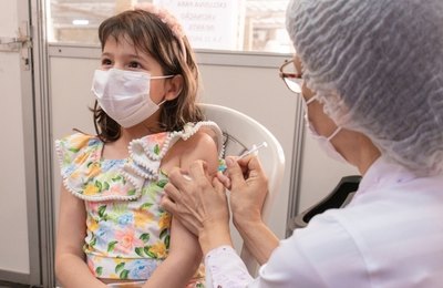 Alagoas recebe mais de 9 mil doses da vacina Pneumo 20 para crianças de até 5 anos