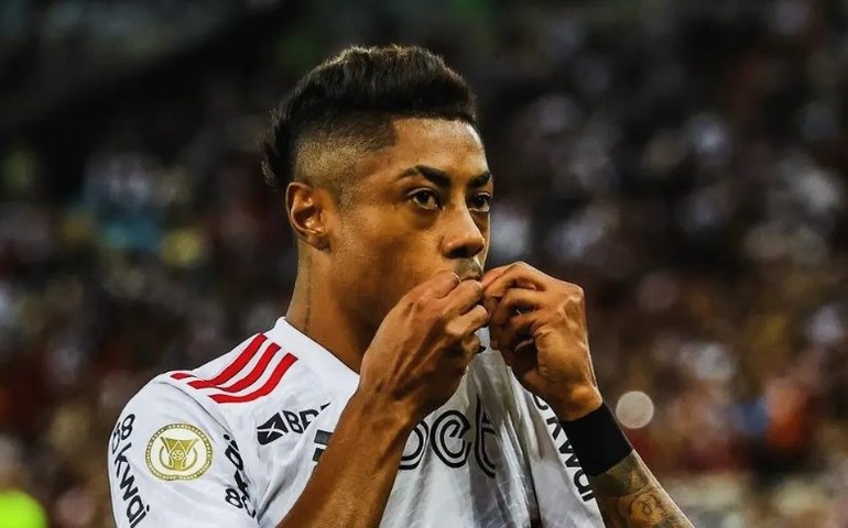 Bruno Henrique, do Flamengo, explica confusão após clássico contra Botafogo: 'Tomei um soco pelas costas de um covarde'