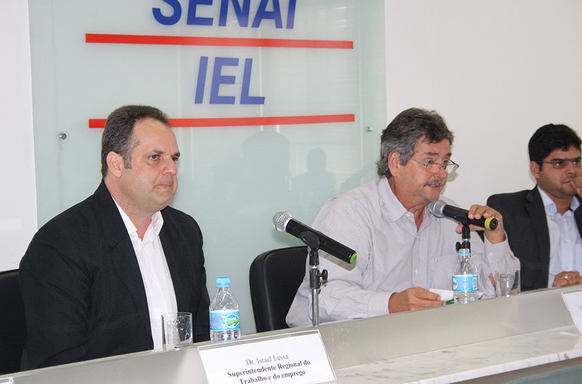 Parceria que inclui pessoas com deficiência no mercado de trabalho é oficializada