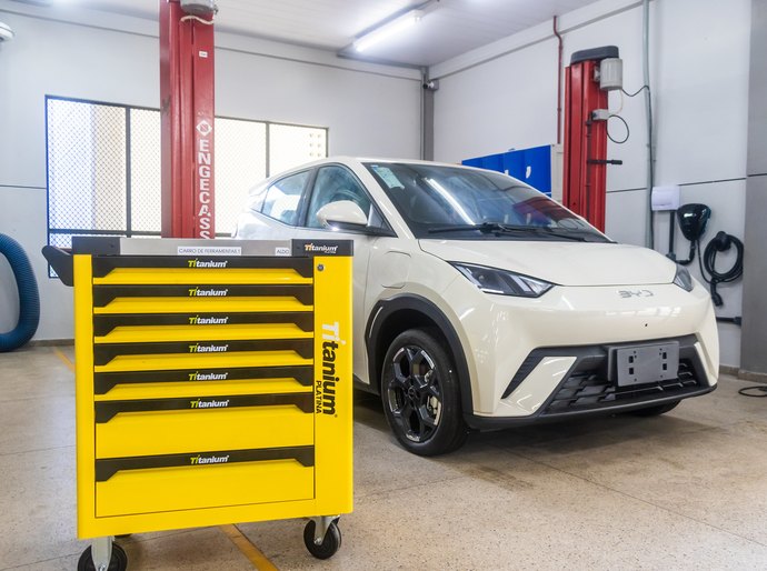 Senai Poço é pioneiro na oferta de cursos para veículos elétricos