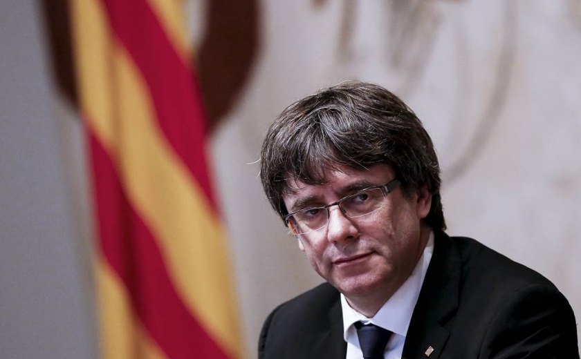 Justiça alemã nega extradição de Puigdemont à Espanha e liberta líder catalão
