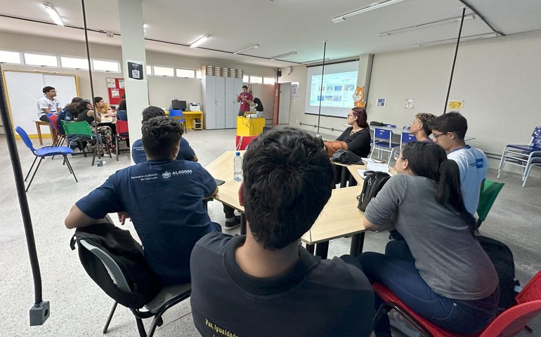 Estudantes da rede estadual se qualificam para atuar como jovens repórteres nas reuniões do G20