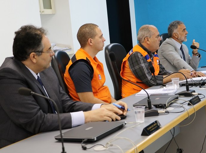 PGJ e Comissão de Apoio Institucional às Vítimas das Enchentes recomendam medidas para prefeitos e coordenadores da Defesa Civil