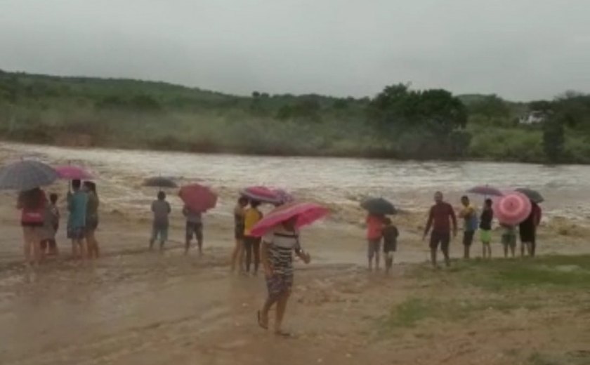 Prefeitura de Traipu divulga lista de beneficiários com Auxílio-chuva