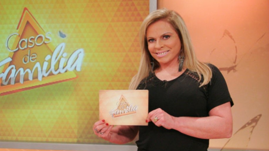 Christina Rocha leva cantada de participante do “Casos de Família” e sai do palco constrangida