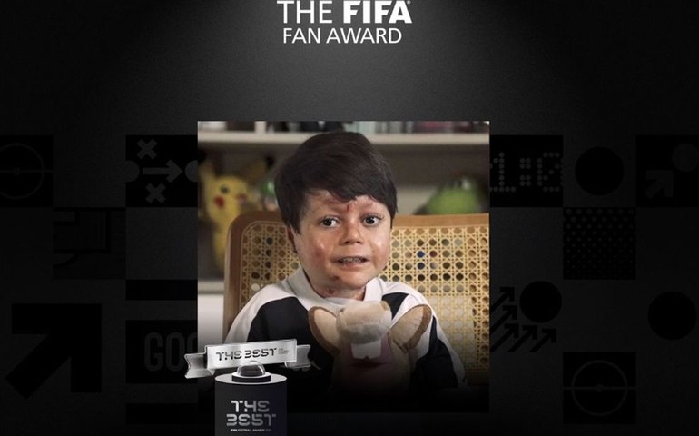 The Fifa Best: Vascaíno, menino Gui vence prêmio de torcedor do ano
