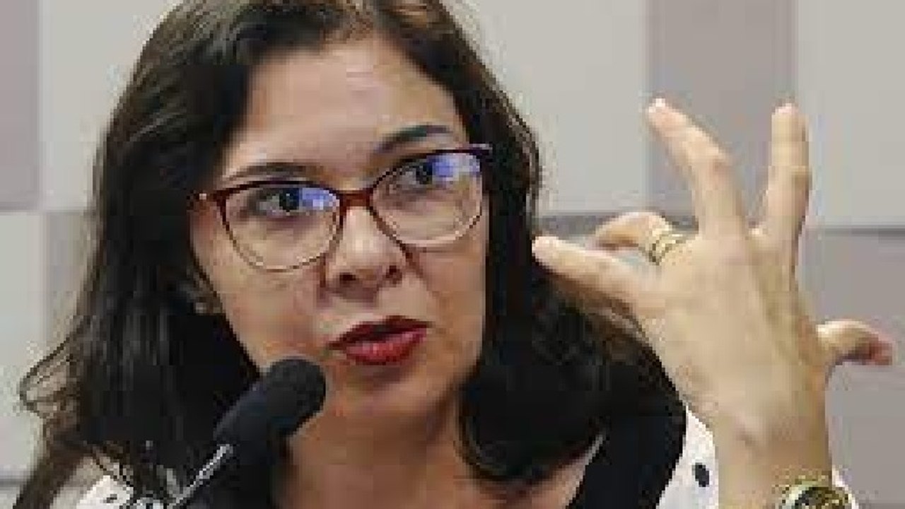 Projeto do orçamento secreto trata dinheiro público como privado, diz procuradora