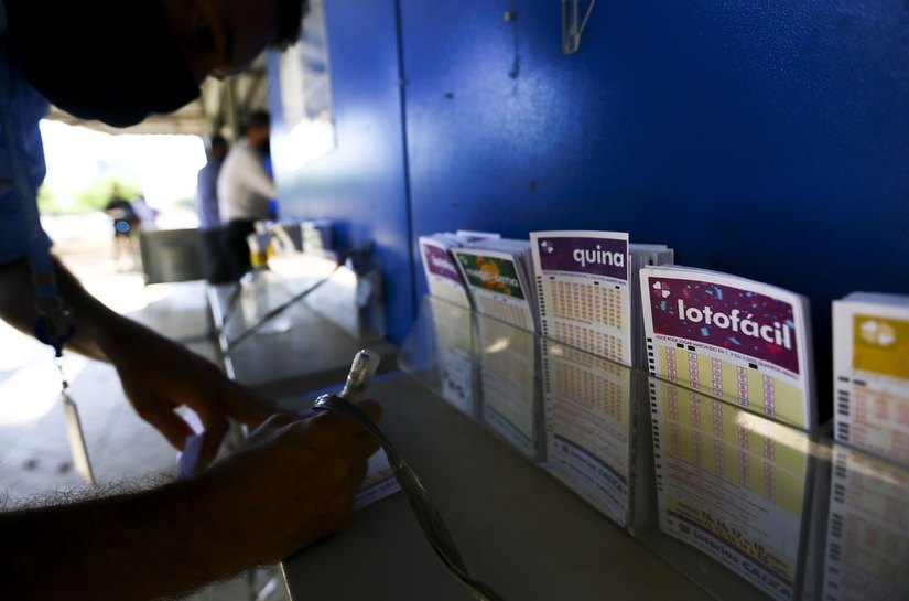 Cinco apostas acertam Lotofácil e ganham R$ 274 mil; confira dezenas
