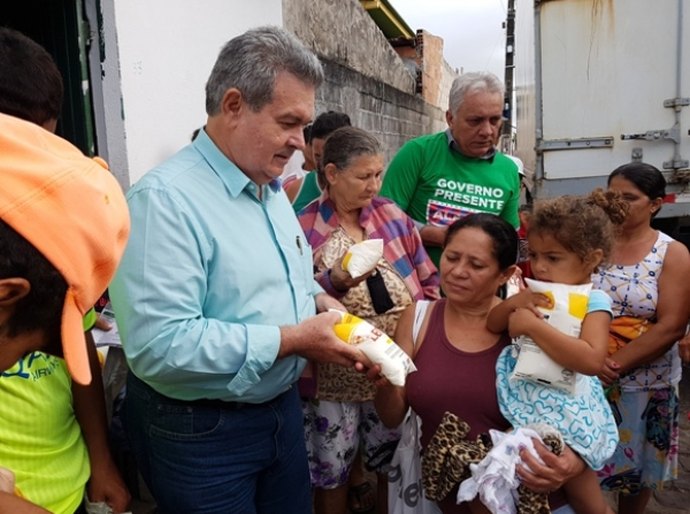 Secretário Alvaro Vasconcelos abre as atividades do Governo Presente