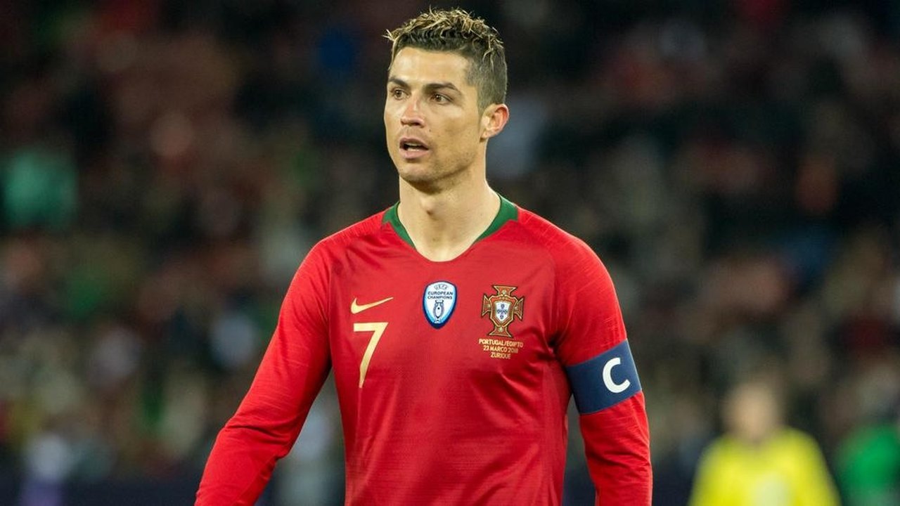 Cristiano Ronaldo é defendido pela irmã após abandonar jogo: ‘Foi desrespeitado’