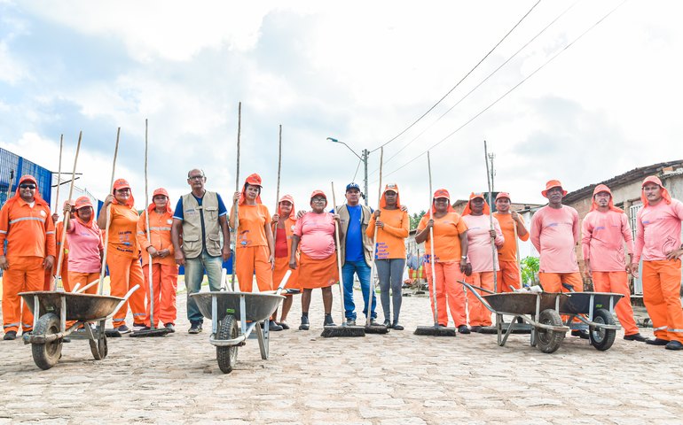Prefeitura de Coruripe divulga mudanças no calendário de coleta de lixo nas praias durante o feriado de Carnaval