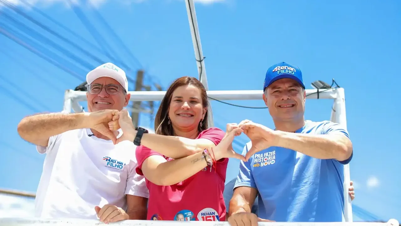 Renan Calheiros reúne multidão em mais uma caravana em Atalaia
