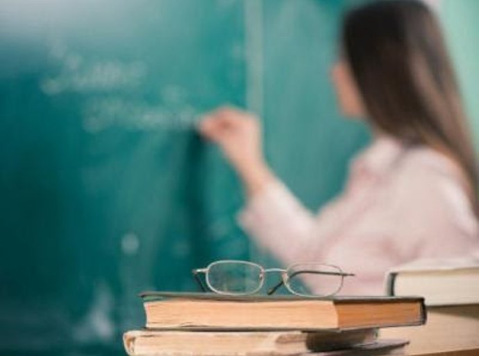 Faculdade Uninabuco Maceió abre processo seletivo para professores