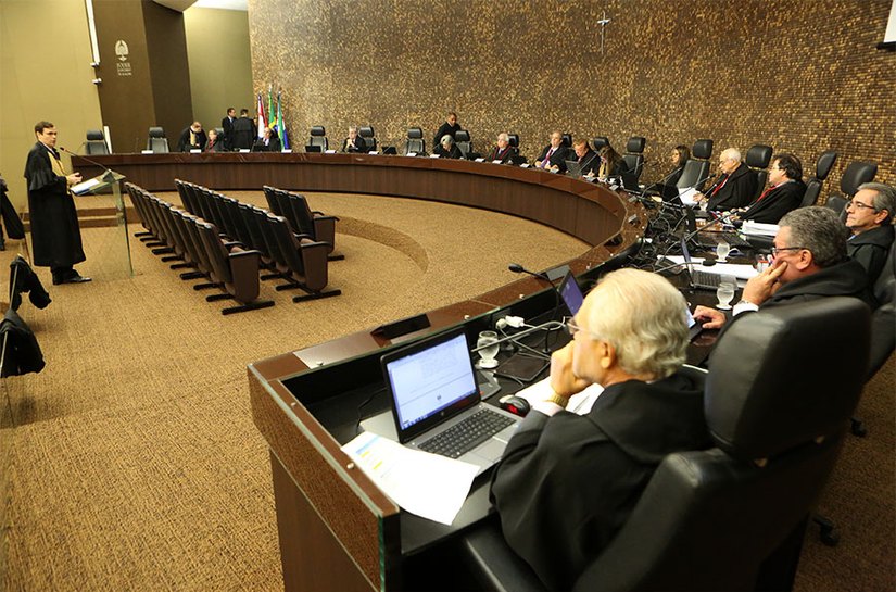 TJ suspende lei que previa reajuste para servidores de Rio Largo pelo IPCA