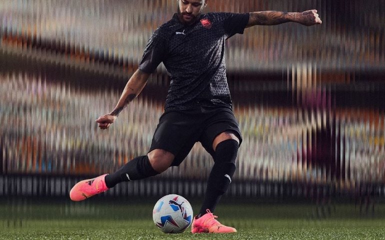 Neymar fura pneu do carro de companheiro de seleção e Al-Hilal para retribuir pegadinha; entenda