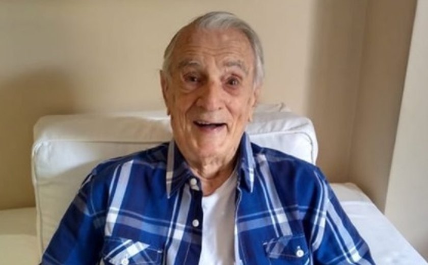 Orlando Drummond completa 101 anos de vida