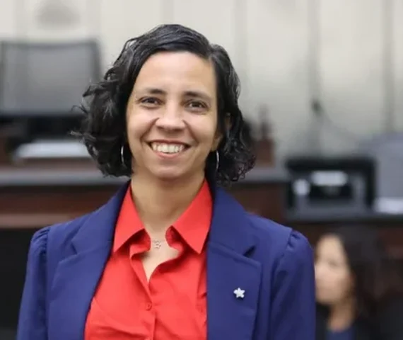 Élida Miranda assume mandato na Assembleia Legislativa de Alagoas