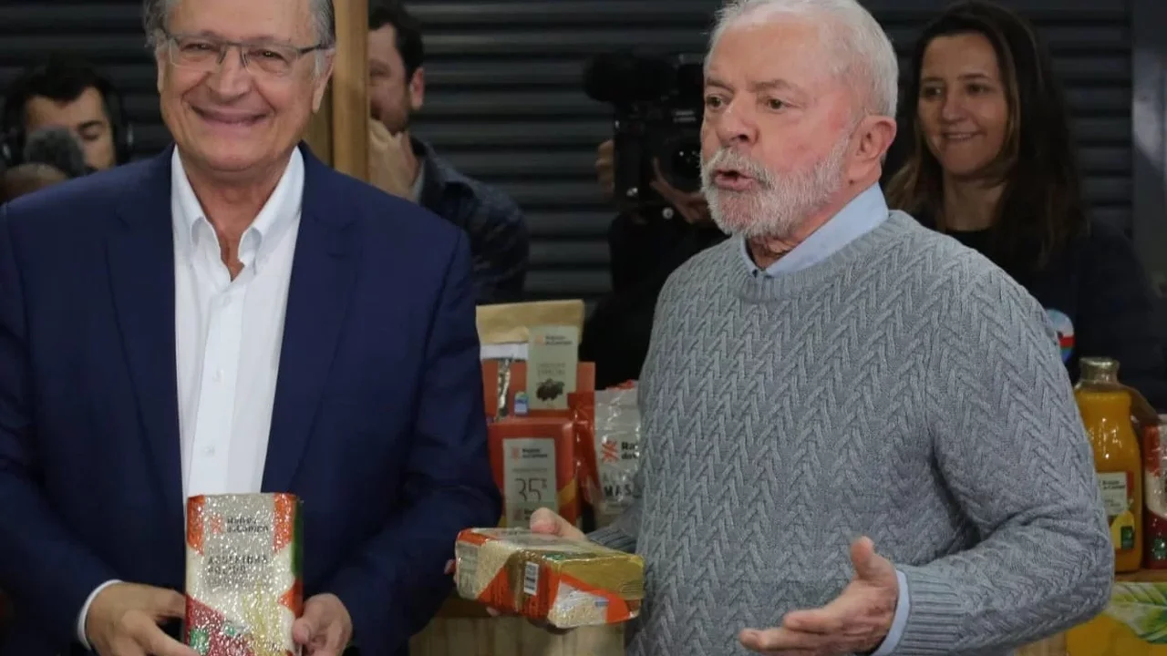 Bancada ruralista diz que governo Lula arrancou a ponte com o agro ao prestigiar evento do MST