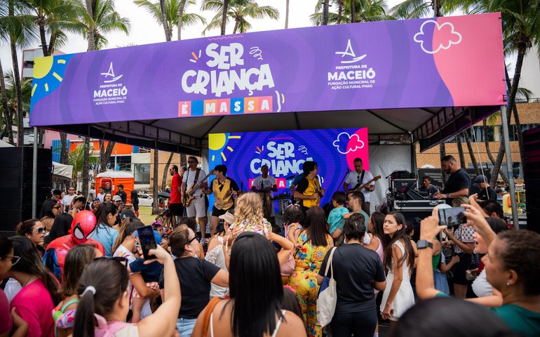 Alegria, música e diversão marcaram a celebração do Dia das Crianças em Maceió