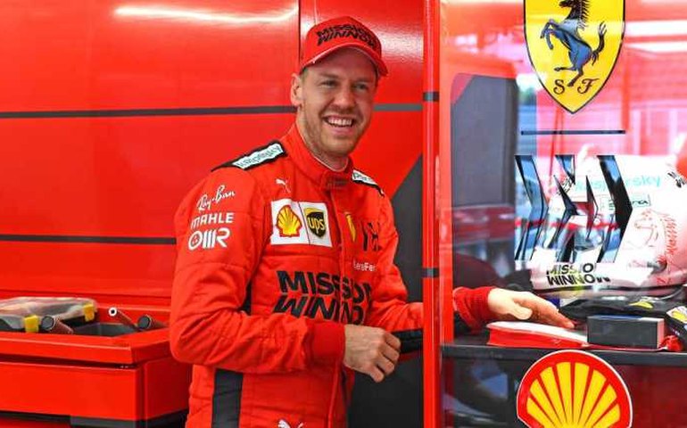 Mercedes não descarta a possibilidade de contratar o alemão Sebastian Vettel
