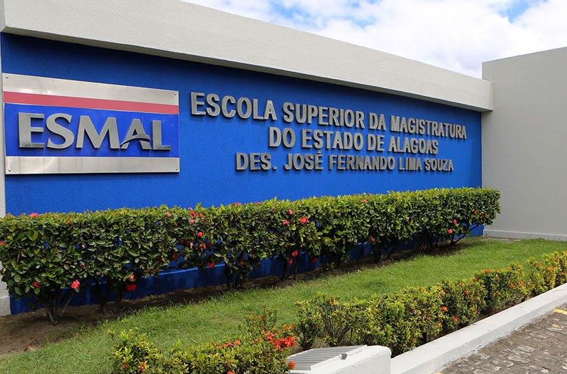 Legalização da maconha é tema de debate na Esmal nesta sexta-feira (26)