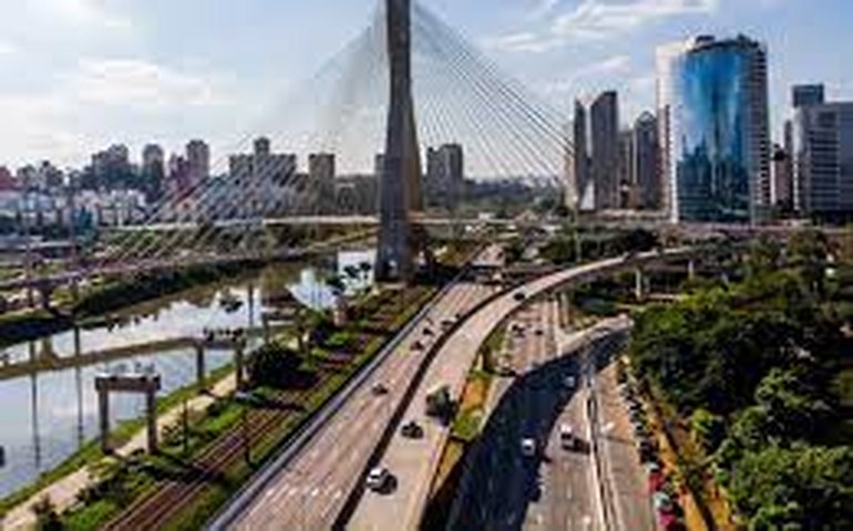 FecomercioSP: 8 em cada 10 famílias paulistanas têm dívidas com cartão de crédito