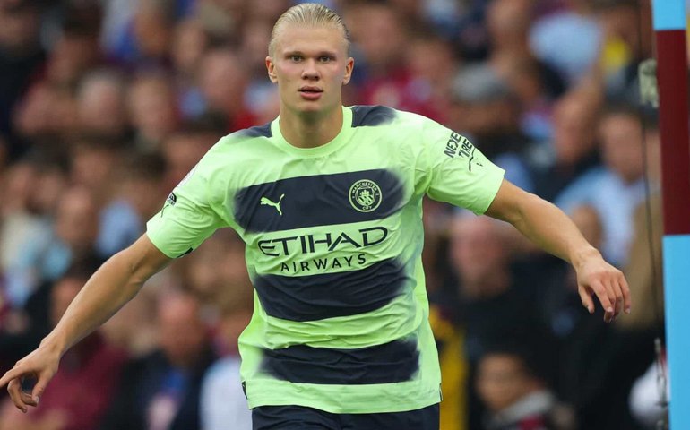 Haaland marca, mas Aston Villa busca empate com o City e ajuda o Arsenal