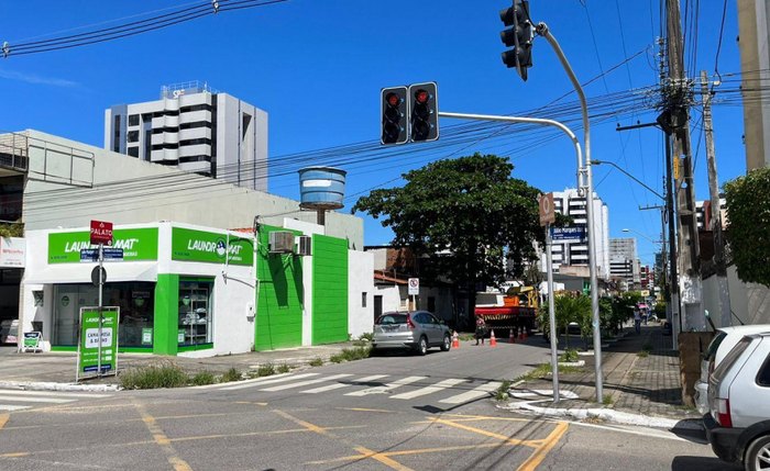 ravessa Antônio Maciel de Oliveira terá proibição de estacionamento nos dias úteis.