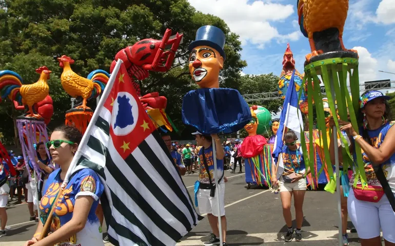 Confira o que abre e fecha durante o carnaval em SP; veja como fica o rodízio de veículos