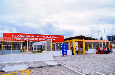 Penedo recebe nova e moderna escola, sala do Saúde Até Você Digital e 37 ruas pavimentadas em parceria com o Governo de AL