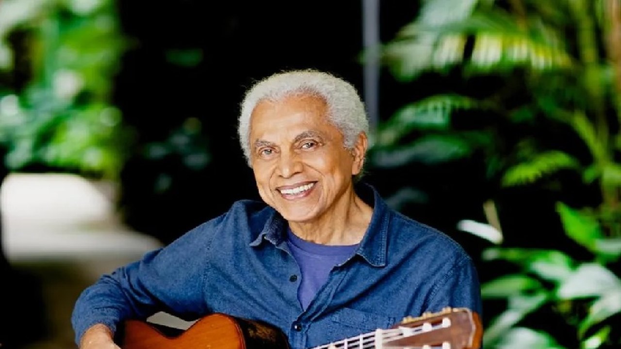 Paulinho da Viola faz 80 anos e ganha homenagem de Zeca Pagodinho