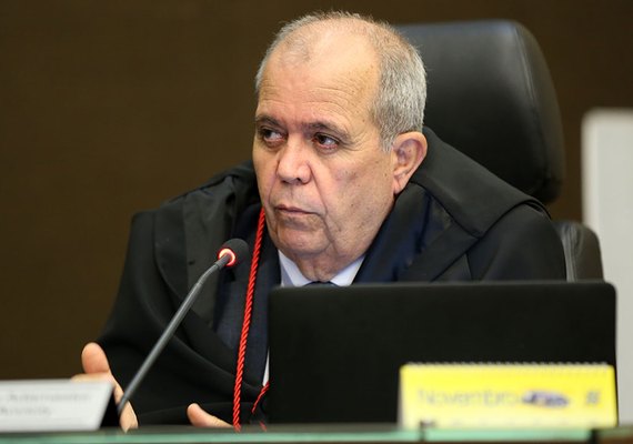 Justiça determina retorno do prefeito de Campestre ao cargo