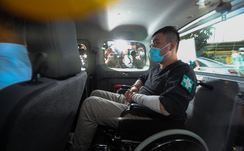 Primeiro julgado por lei de segurança nacional em Hong Kong pega 9 anos de prisão