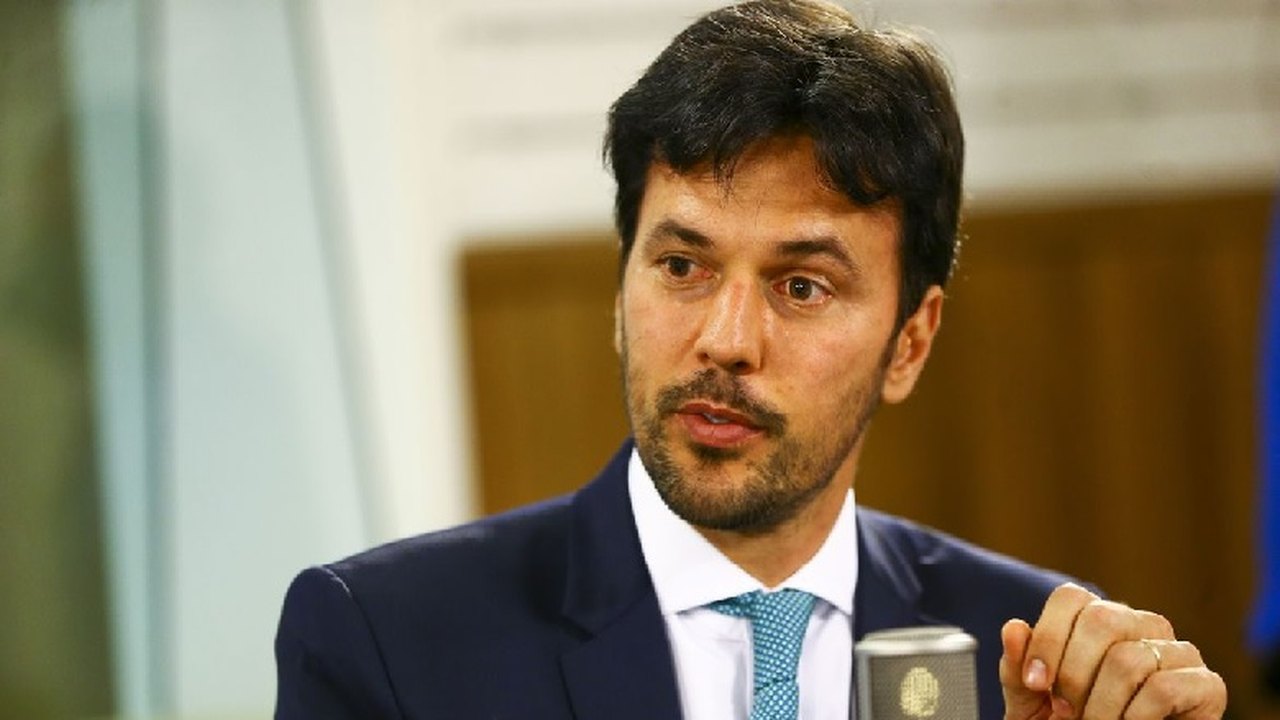 Fábio Faria é exonerado do Ministério das Comunicações