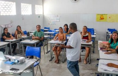 Educação de Piaçabuçu promove formação voltada para professores de matemática dos 5° anos