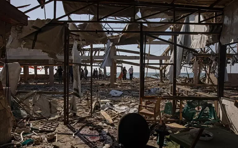 Número de mortos em ataque contra cafeteria em Gaza vai a 39