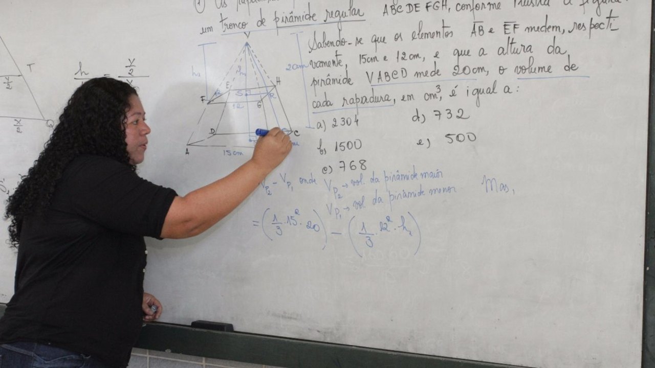 Seduc convoca professores do concurso 2017 para avaliação do Estágio Probatório