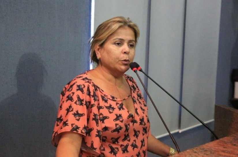 Silvania: "Não sou contra regulamentar food trucks, mas a lei é para todos”