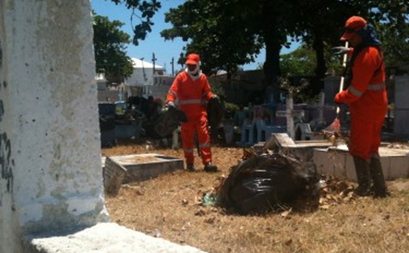 Maceió: Slum realiza limpeza em cemitérios públicos