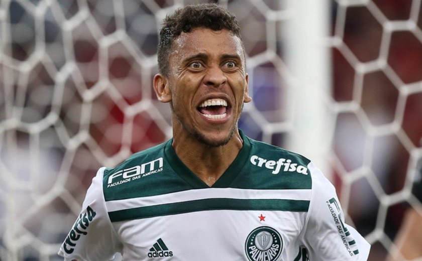 Marcos Rocha reforça Palmeiras contra o Santos e Abel deve fazer mudanças