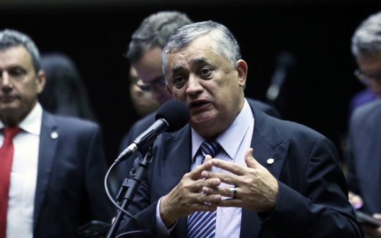 Líder do governo estima ganho de até R$ 205 bi em 2024 com aprovação de medidas para aumentar a arrecadação