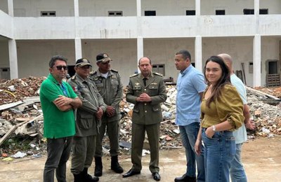 Comandante-geral da PMAL visita obras de reforma do Quartel Geral
