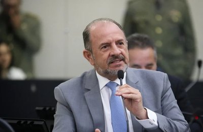 Lei de Antonio Albuquerque endurece punições contra violência de torcidas e garante mais segurança nos estádios