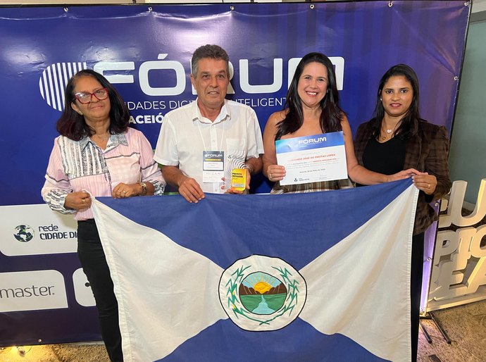 Por iniciativa tecnológica em Branquinha, Neno Freitas recebe título de Prefeito Inovador 2025