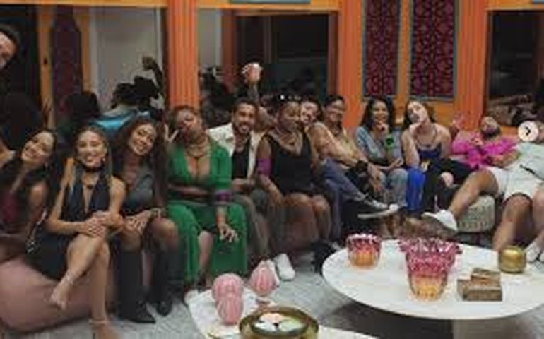 'BBB 25' tem romance no ar e festa até o amanhecer