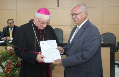 Prefeito de Arapiraca lamenta falecimento do bispo Dom Valério e do radialista Edvaldo Silva