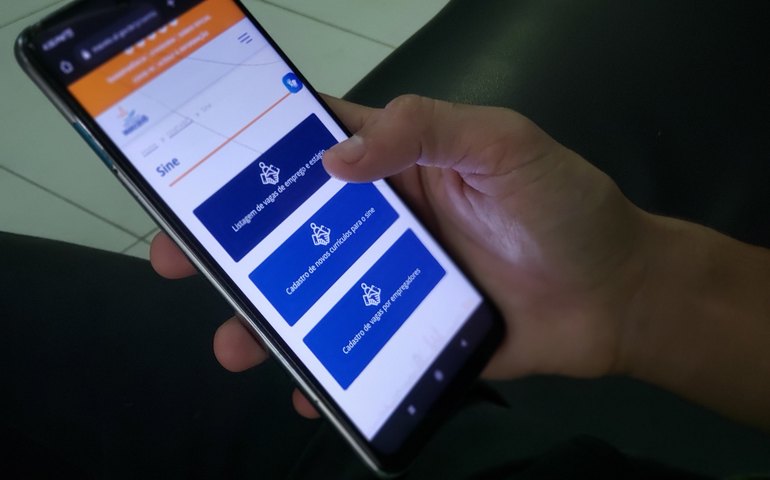 Prefeitura de Maceió implementa novo sistema online para cadastros de vagas de emprego
