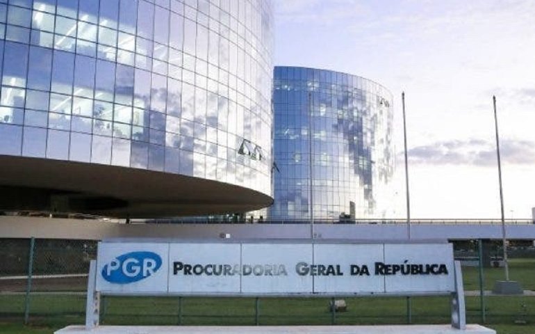 PGR se manifesta contra afastamento de ministro da Defesa e de diretor da PRF
