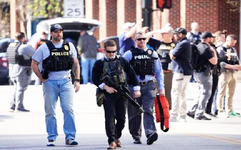 Homem abre fogo dentro de banco no Kentucky e mata quatro pessoas