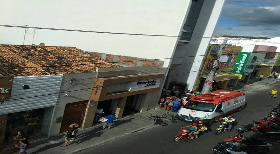 pintor cai de predio / Foto: facebook